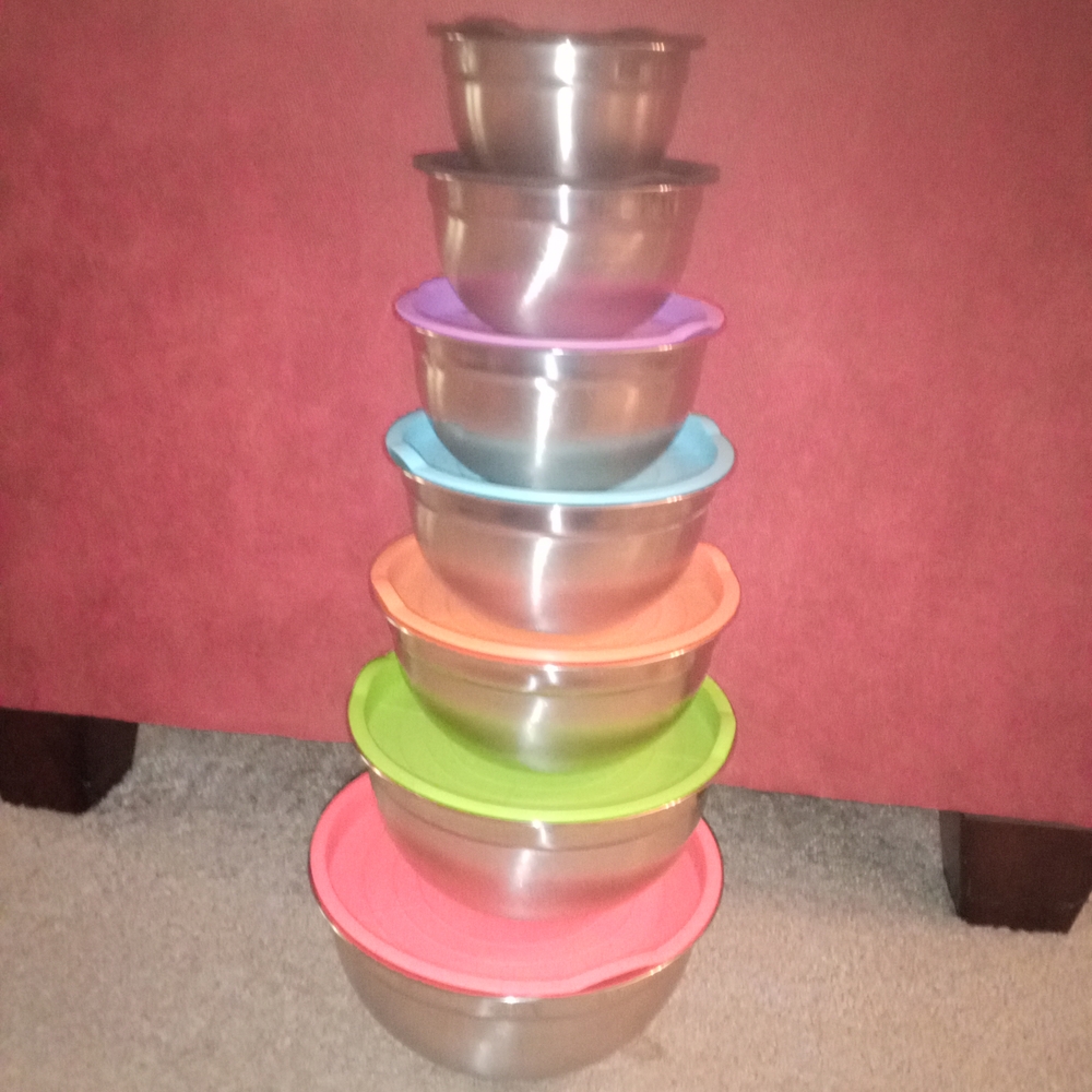 Colorful Stainless Steel Bowl Set with Multicolor Lids